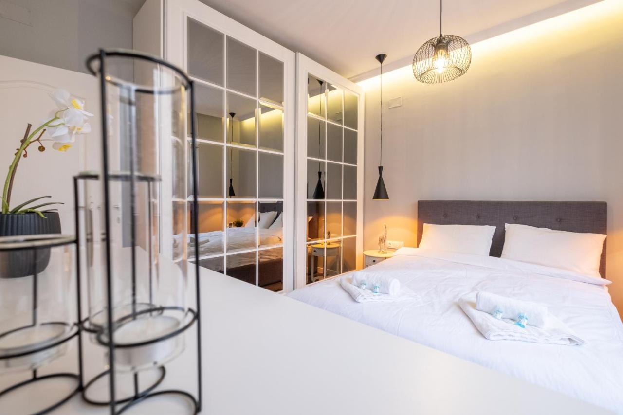 Designer & Cozy 2Bd Flat With A Parking In The City Center By Flat Mаnager Sofia Exterior foto